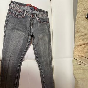 Very cute 2000s jeans😍